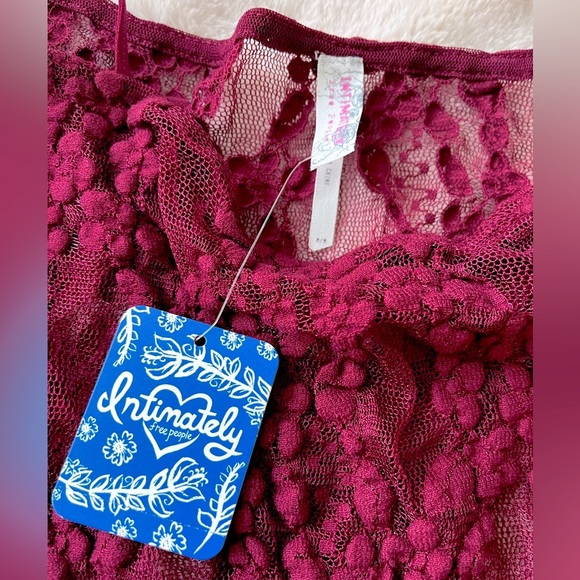 NWT Free People Long Sleeve Top Star Lace Merlot Size M - Picture 4 of 8